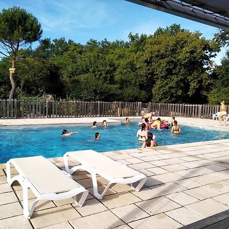Le Vignal Villa Monflanquin Exteriör bild