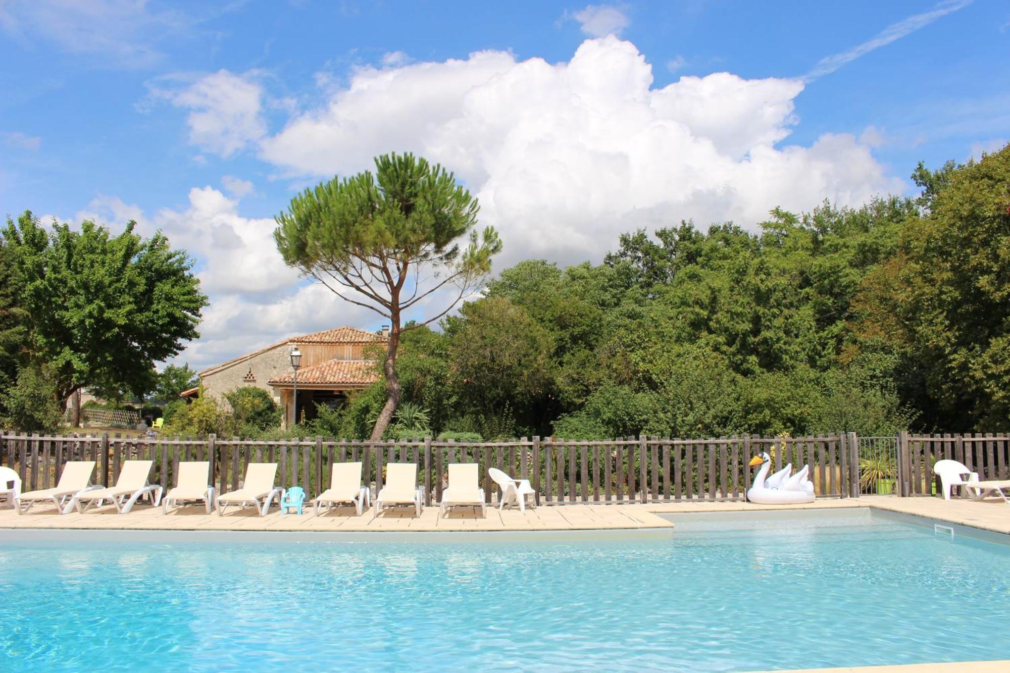 Le Vignal Villa Monflanquin Exteriör bild